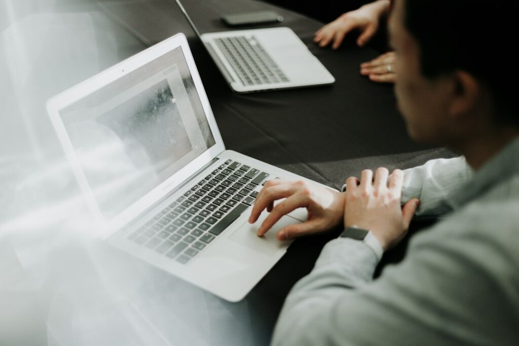Buy Links: How to Vet Sources for Safe SEO Growth - person checking website traffic data